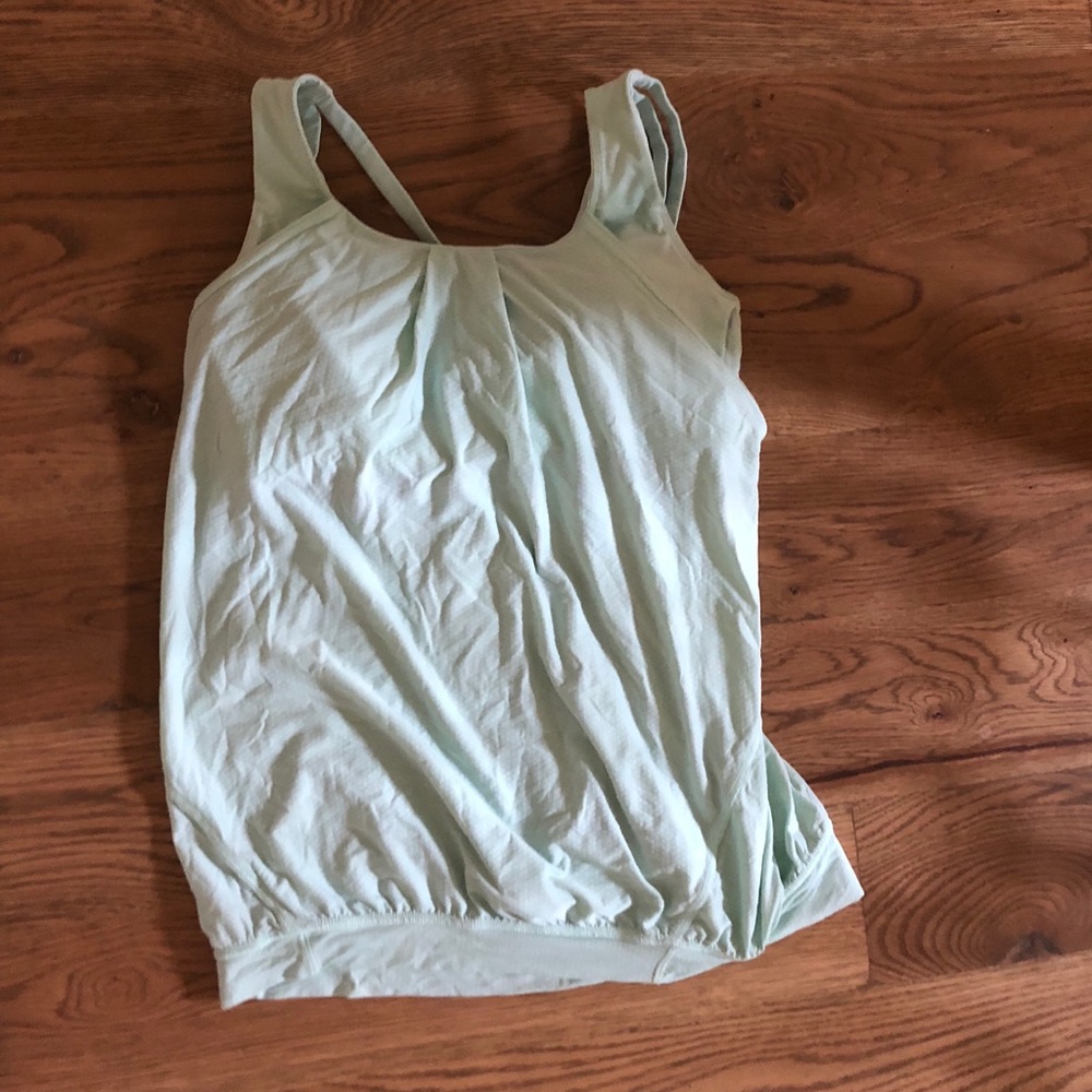 Lululemon tank top